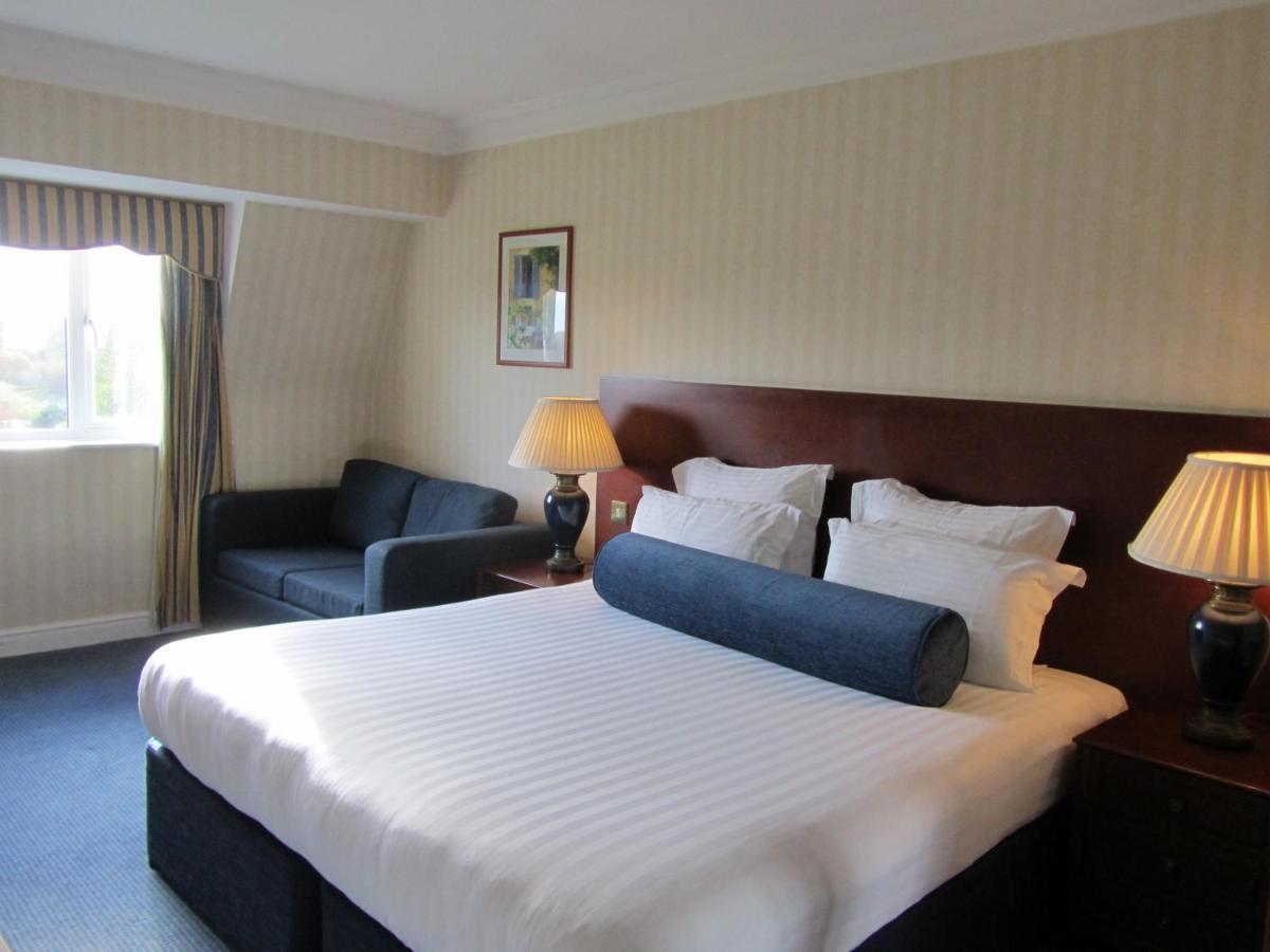 Windmill Village Hotel, Golf Club & Spa, BW Signature Collection كوفنتري المظهر الخارجي الصورة