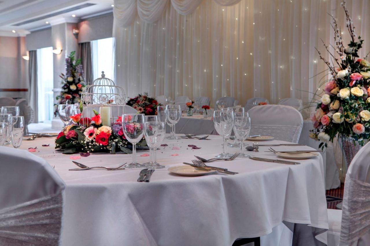 Windmill Village Hotel, Golf Club & Spa, BW Signature Collection كوفنتري المظهر الخارجي الصورة