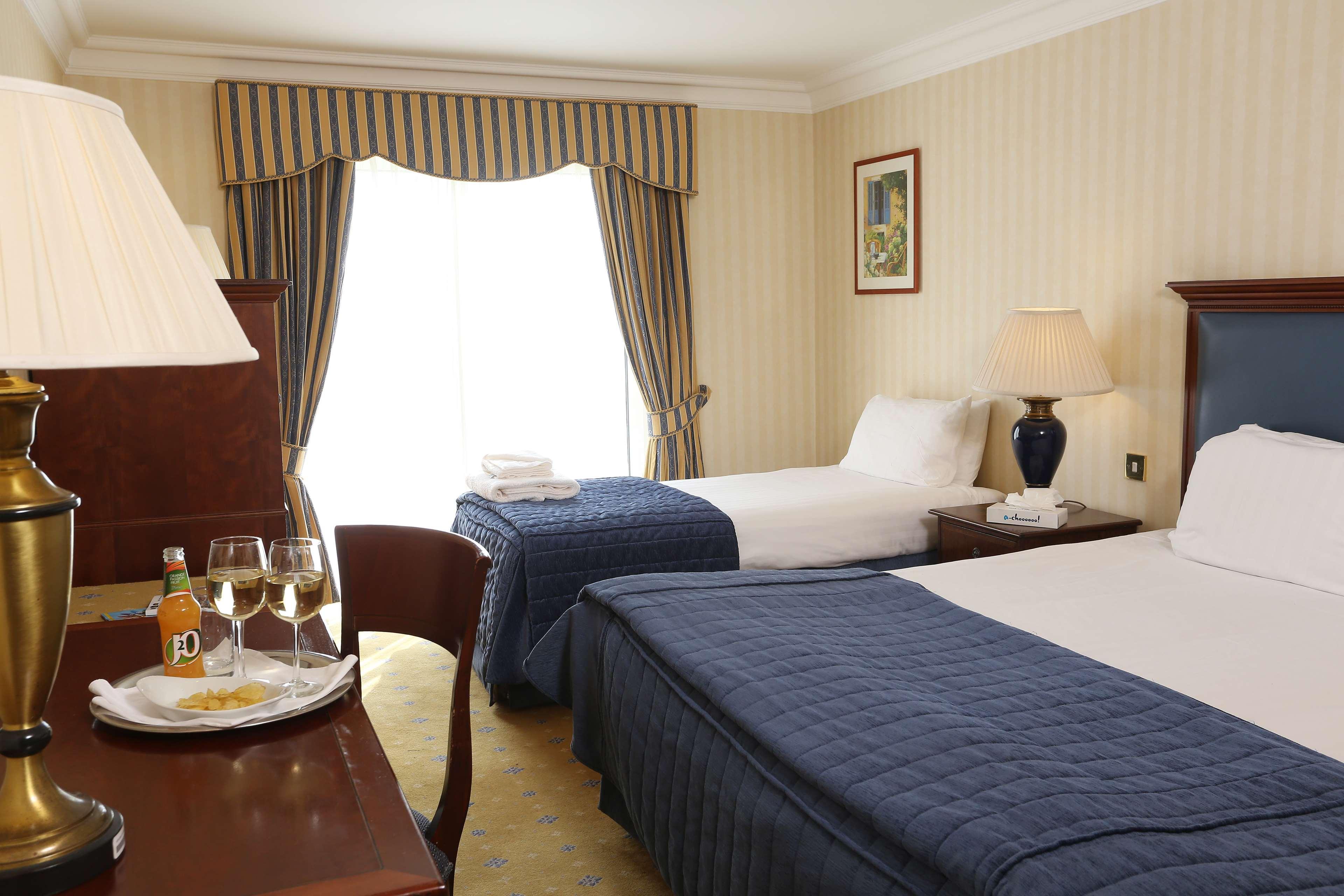 Windmill Village Hotel, Golf Club & Spa, BW Signature Collection كوفنتري المظهر الخارجي الصورة
