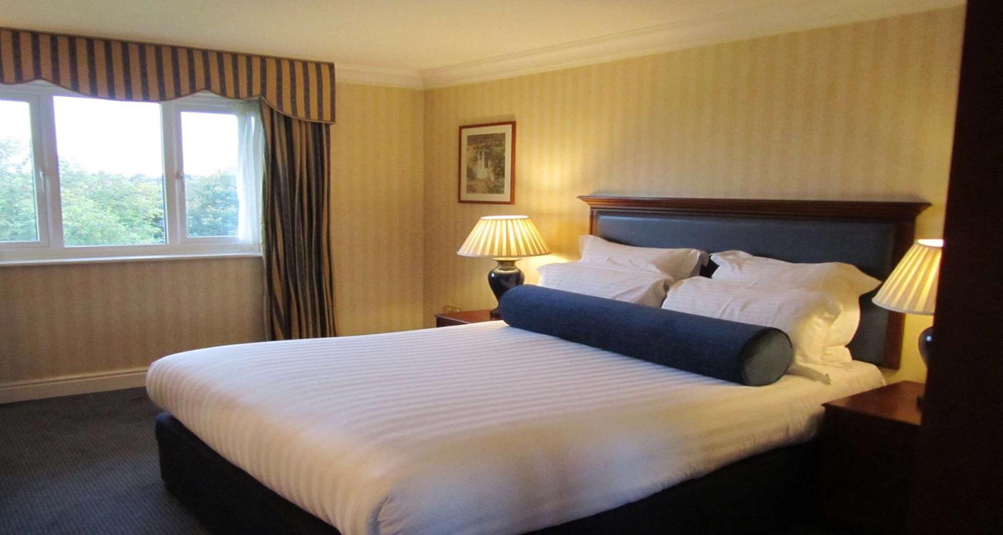 Windmill Village Hotel, Golf Club & Spa, BW Signature Collection كوفنتري المظهر الخارجي الصورة